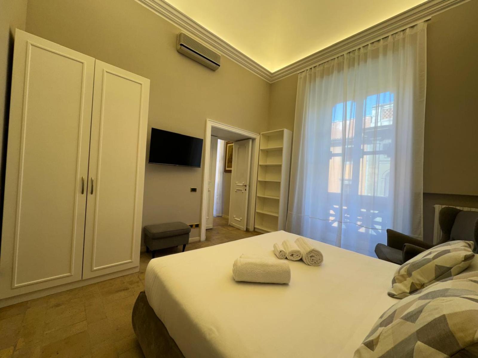 Lux Apartment Cavour Рим Екстериор снимка