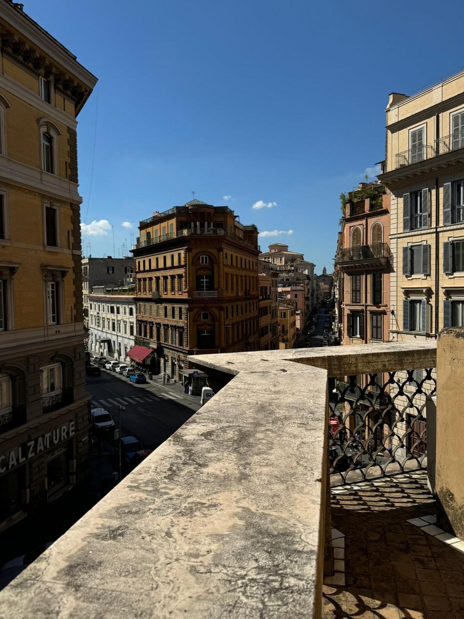 Lux Apartment Cavour Рим Екстериор снимка